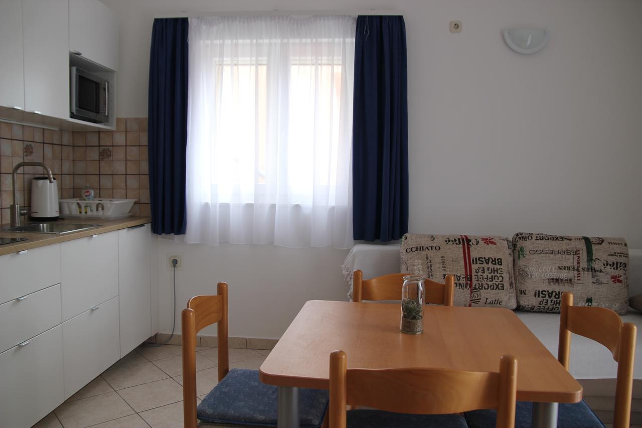 Apartments Time Off Жаборич Екстериор снимка